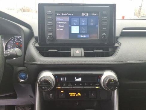 Used 2019 Toyota RAV4 XLE image 24