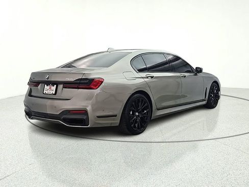 Used 2020 BMW 750i xDrive w/ Executive Package AWD/4WD image 7