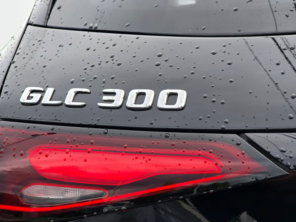 Used 2026 Mercedes-Benz GLC 300 4MATIC image 30