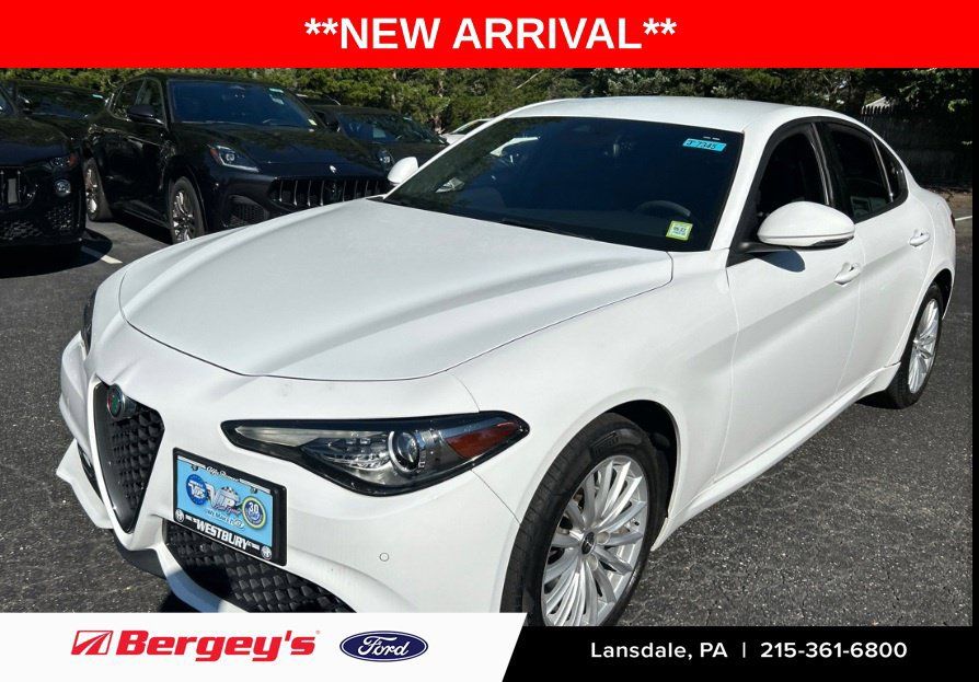 Used 2023 Alfa Romeo Giulia Sprint AWD/4WD image 1