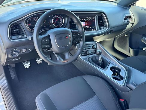 Used 2021 Dodge Challenger R/T Scat Pack RWD image 5