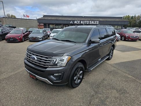 Used 2018 Ford Expedition Max XLT w/ Equipment Group 202A AWD/4WD image 1