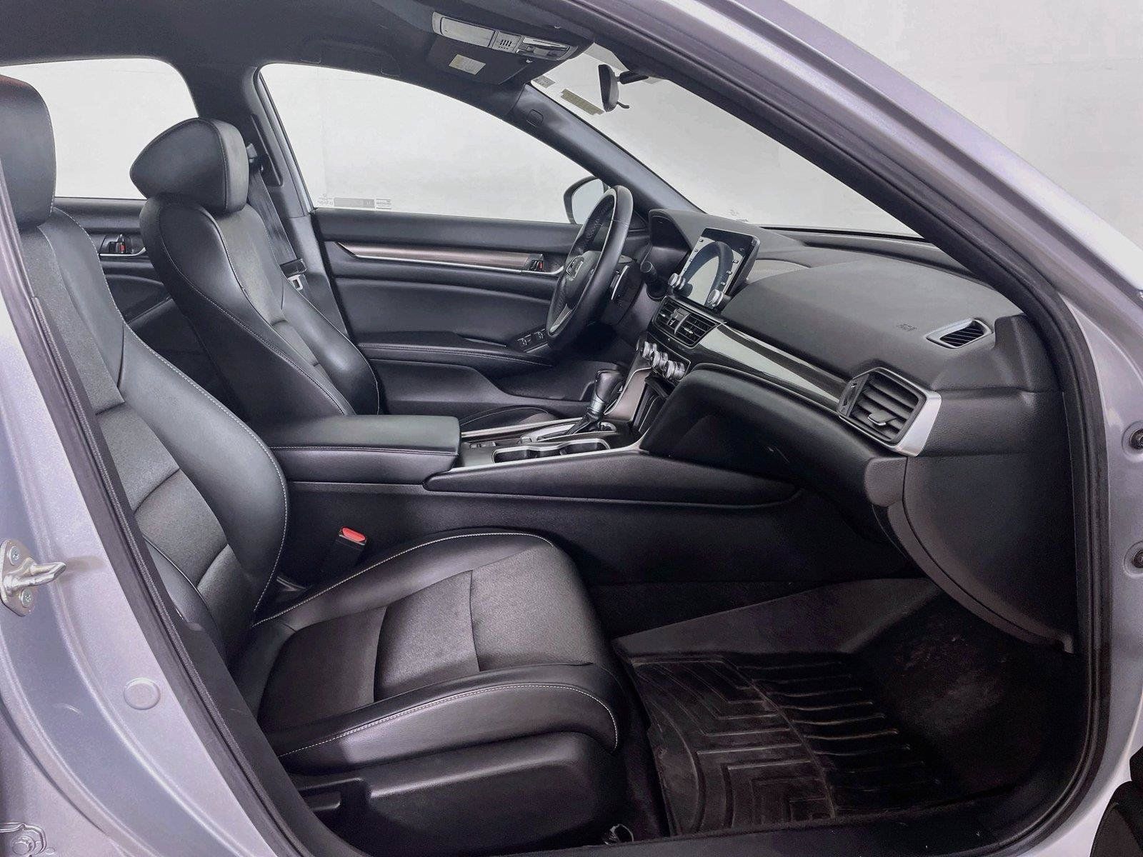 Used 2018 Honda Accord Sport image 25