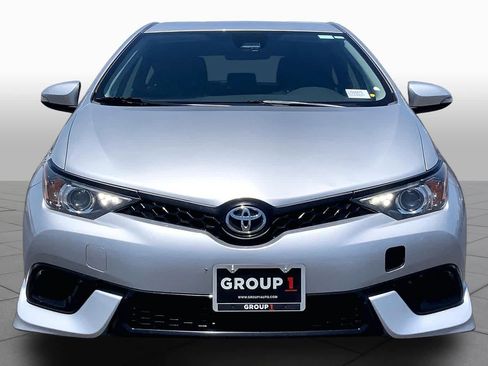 Used 2018 Toyota Corolla iM FWD image 4