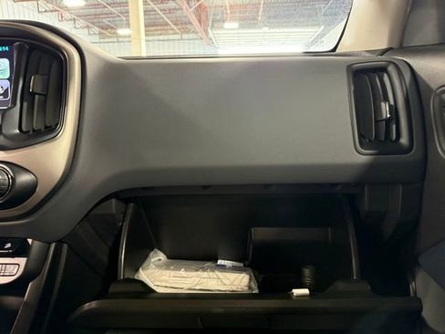 Used 2017 Chevrolet Colorado Z71 image 22