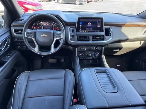 Used 2021 Chevrolet Suburban Premier AWD/4WD image 6