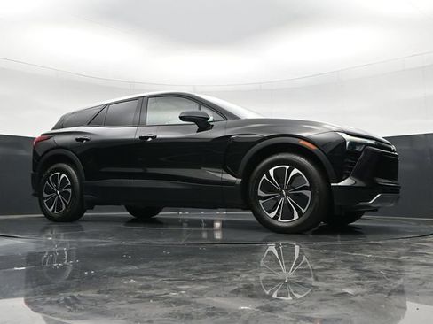 Used 2024 Chevrolet Blazer EV LT AWD/4WD image 42