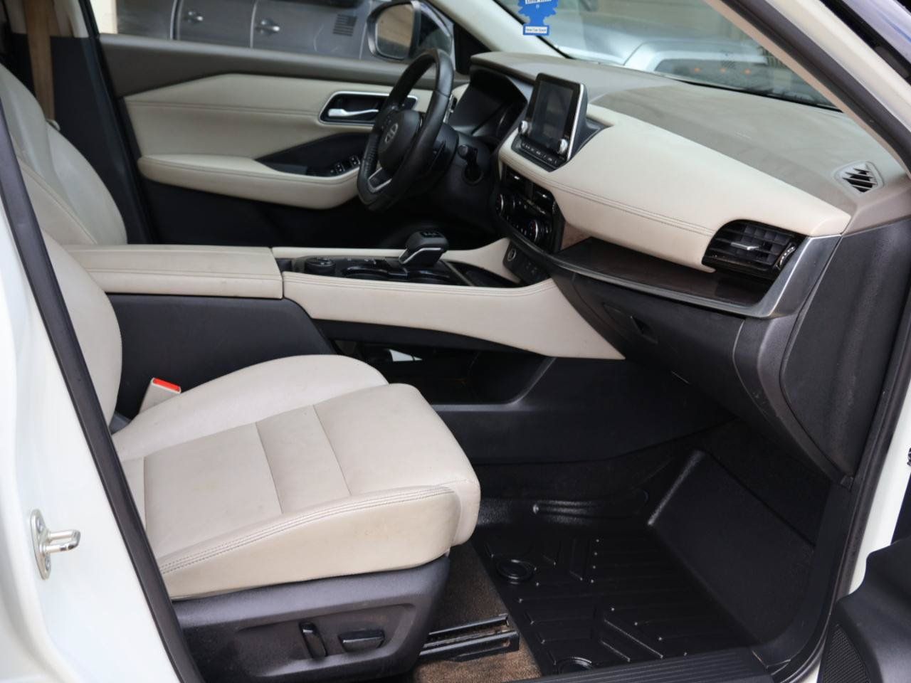 Used 2021 Nissan Rogue SL AWD/4WD image 15