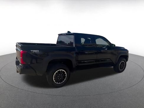 Used 2025 Toyota Tacoma TRD Off-Road AWD/4WD image 15