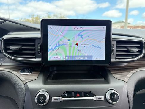 Used 2022 Ford Explorer Limited w/ Equipment Group 301A image 20