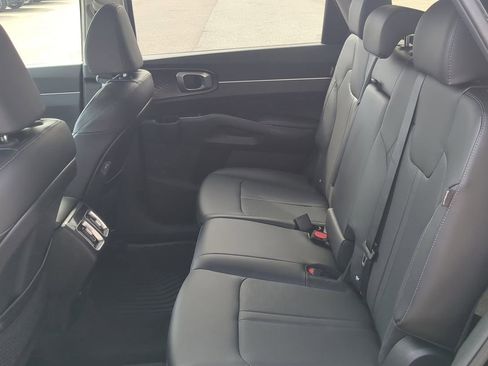 New 2026 Kia Sorento S image 13