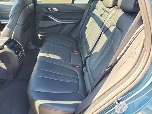 Used 2025 BMW X5 xDrive50e AWD/4WD image 12