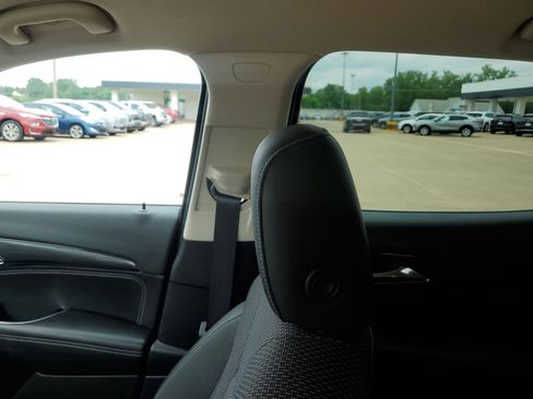 Used 2022 Buick Envision Preferred FWD image 12