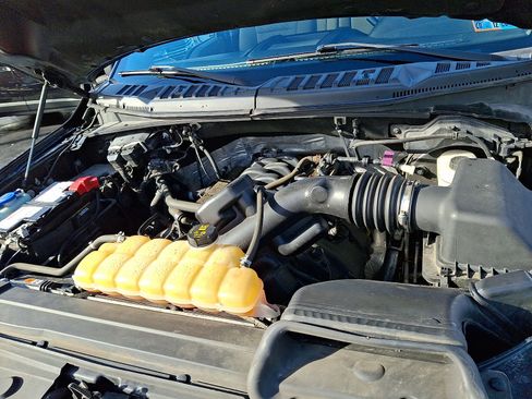 Used 2017 Ford F150 XLT w/ Equipment Group 302A Luxury image 29