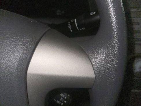 Used 2010 Toyota Camry LE image 17