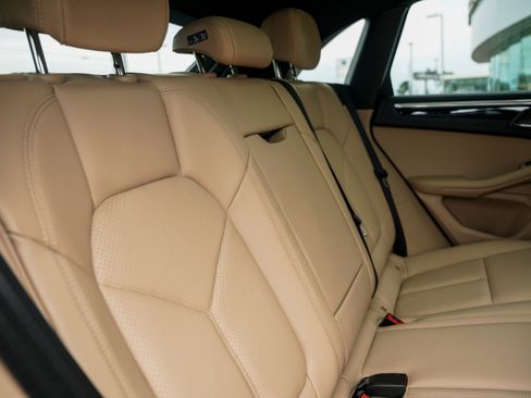 New 2025 Porsche Macan image 31