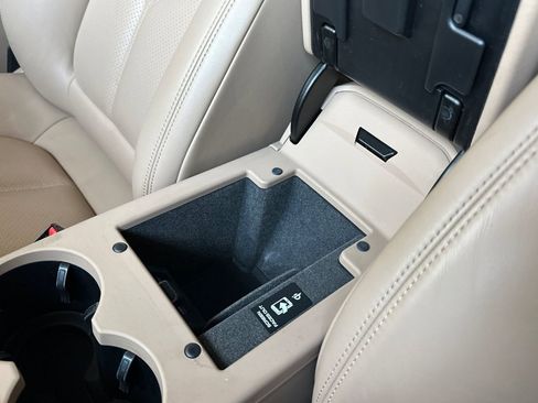 Certified 2023 Porsche Macan S image 27