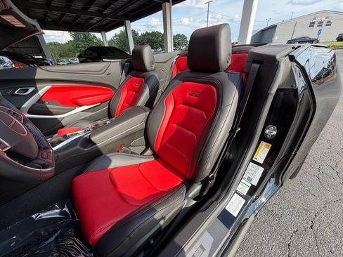 Used 2022 Chevrolet Camaro SS RWD image 37