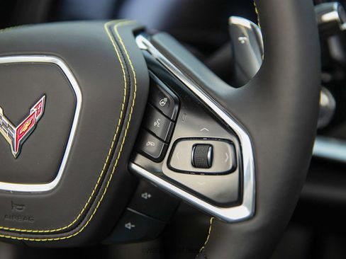 Used 2025 Chevrolet Corvette Stingray Premium Cpe w/ Z51 Performance Package image 56