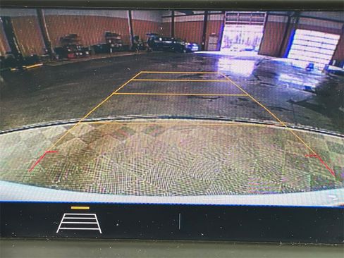 Used 2021 Chevrolet Equinox LT image 30