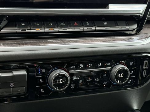 New 2026 Chevrolet Silverado 1500 LTZ w/ LTZ Premium Package RWD image 17