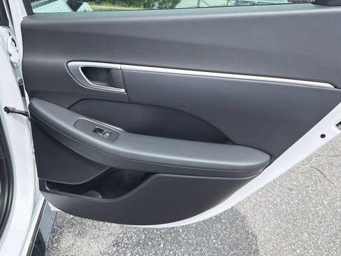 Certified 2025 Hyundai Sonata SEL FWD image 17