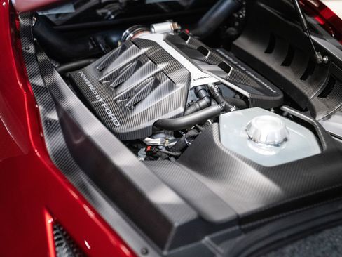 Used 2018 Ford GT image 9