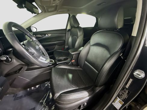 Used 2021 Kia Forte EX image 22