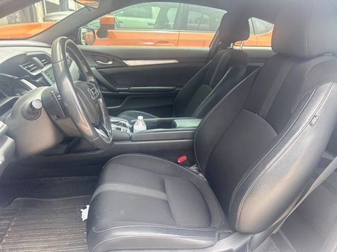 Used 2019 Honda Civic Sport image 9