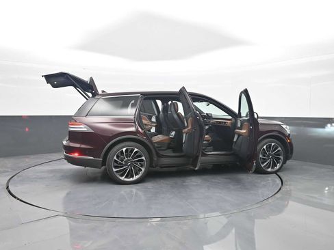 Used 2020 Lincoln Aviator Reserve w/ Equipment Group 202A AWD/4WD image 57