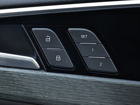 Used 2024 Audi A4 2.0T Premium Plus image 16