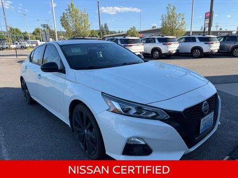 Certified 2022 Nissan Altima 2.5 SR w/ Midnight Edition Package FWD image 9