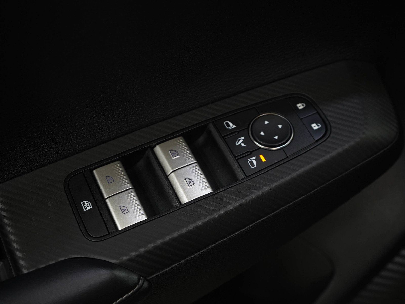 Used 2023 Mitsubishi Outlander SE AWD/4WD image 23
