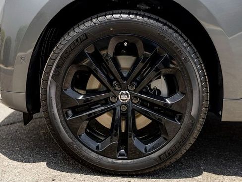 New 2026 Jaguar F-PACE R-Dynamic S image 11