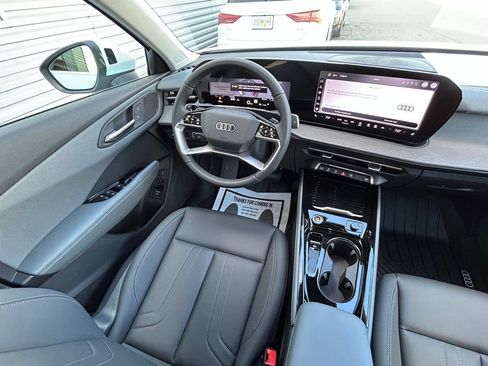 New 2026 Audi Q3 quattro 2.0T image 9