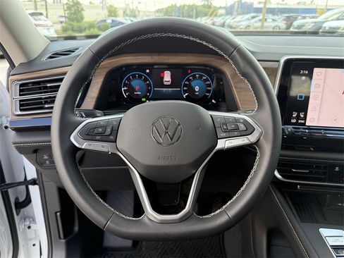 New 2026 Volkswagen Atlas SE image 14