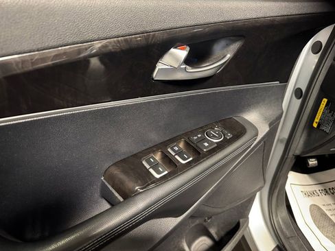 Used 2016 Kia Sorento L image 14