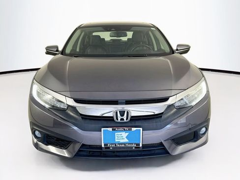 Used 2016 Honda Civic Touring image 2