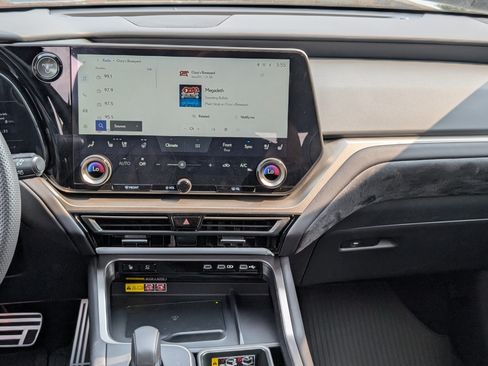 New 2026 Lexus TX 500h AWD w/ Technology Package image 17