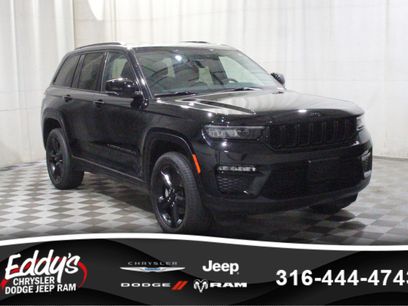 Used 2023 Jeep Grand Cherokee Limited w/ Black Appearance Package