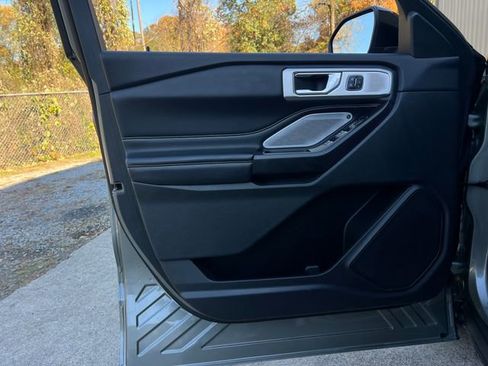 Used 2020 Ford Explorer ST w/ ST High-Performance Pack image 12