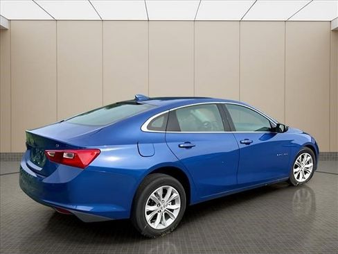 Used 2023 Chevrolet Malibu LT FWD image 14