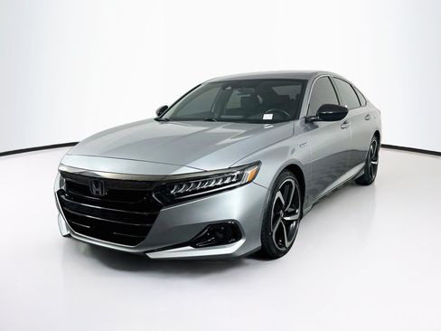 Used 2022 Honda Accord Sport image 3