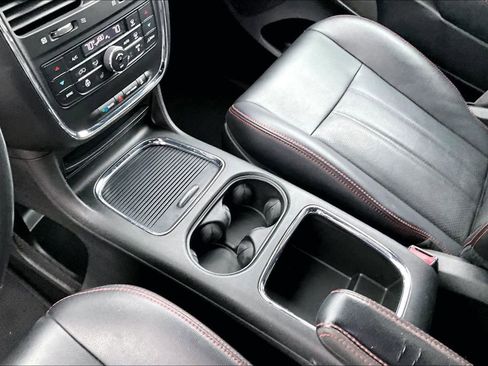 Used 2019 Dodge Grand Caravan GT FWD image 15