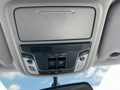 Used 2019 Honda Ridgeline RTL-T image 35