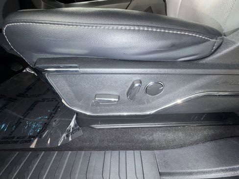 Used 2023 Ford F150 Lariat w/ Equipment Group 502A High image 14