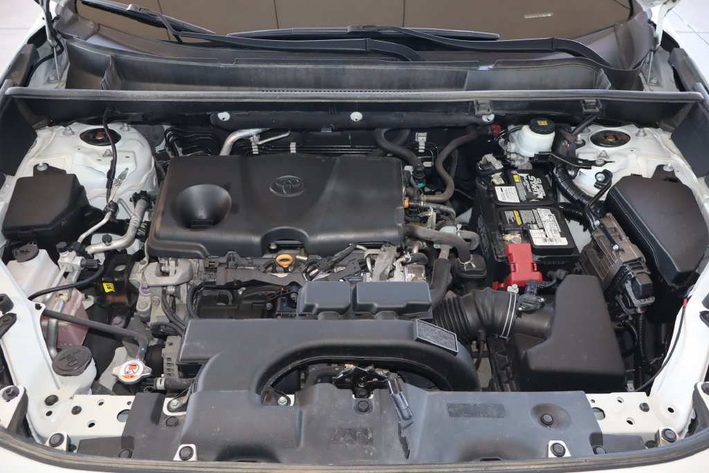 Used 2020 Toyota RAV4 XLE FWD image 43