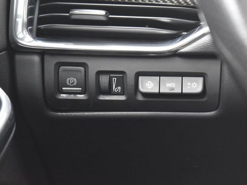 Used 2023 Cadillac XT4 Sport AWD/4WD image 13