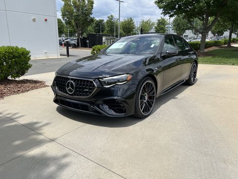 New 2026 Mercedes-Benz E 53 AMG e 4MATIC Sedan image 5
