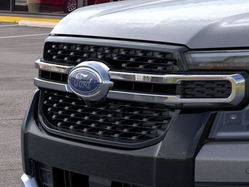 New 2026 Ford Ranger Lariat w/ FX4 Off-Road Package AWD/4WD image 17